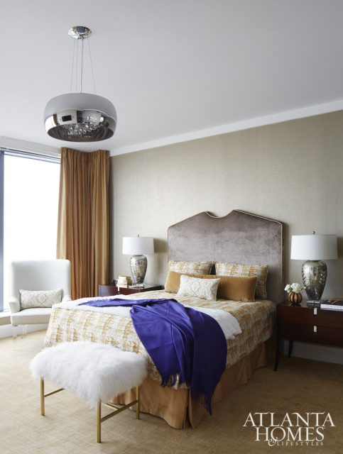 The master bedroom features a writing desk with enviable sky-high views.
