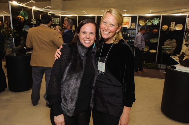 Kelly Buschmann, Tricia Collie