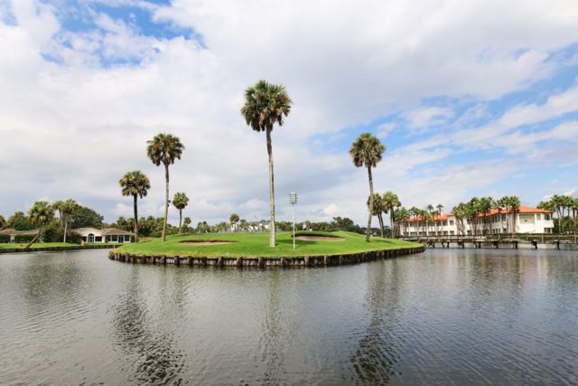 Guests may enjoy waterfront golf at two on-site golf courses.