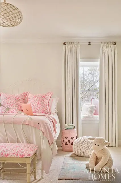 girls pink bedroom