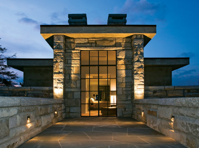 Taking inspiration from the beauty that surrounds this home’s site, Summerour & Associates Architects created a cubist interpretation of the layered ridges of the Blue Ridge Mountains.