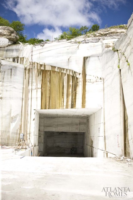 With hard hats in tow, the Atlanta designers visited the Vermont Quarries operations, and had guided tours led by executives from the quarry and Magd Riad from Marmi Natural Stone. Once underground, the group saw the marble in its natural state and watched as a piece was excavated from the mountain. They learned about the entire process of getting the marble from block to slab to showrooms.