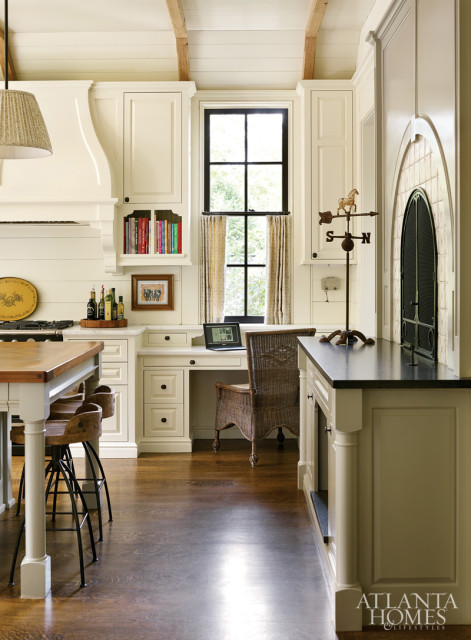 “We are known for our traditional work, but we also take a bit of license to overlap multiple styles. Here, we played off of traditional architecture in a contemporary way.” –Frank Neely