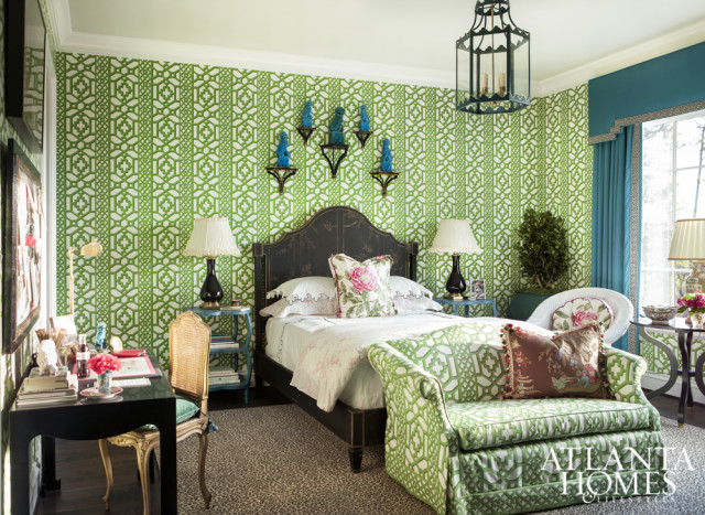 Mallory Mathison’s preppy-chic room takes cues from the splashy motifs of Palm Beach.