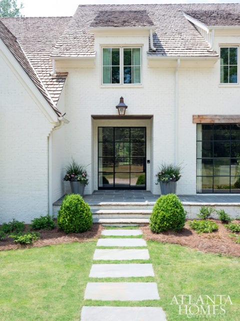 The interiors of this Buckhead abode are wholly personalized to the new homeowners thanks to Bradley, who worked in tandem with builder Siegel Construction & Design.