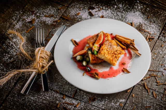 All of the hotel’s four on-site restaurants offer fresh, top-notch cuisine.