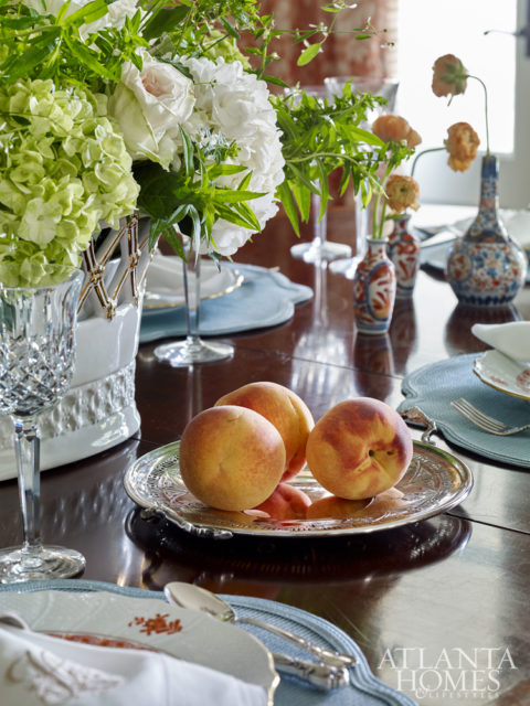 “Jane loves traditional interiors and contemporary art. I wanted her home to be a true reflection of her personal style.” —Lauren DeLoach