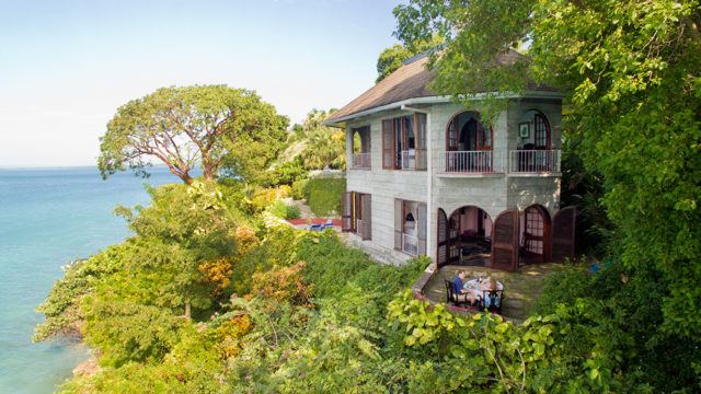 Al fresco meals are accompanied by breathtaking sea views.