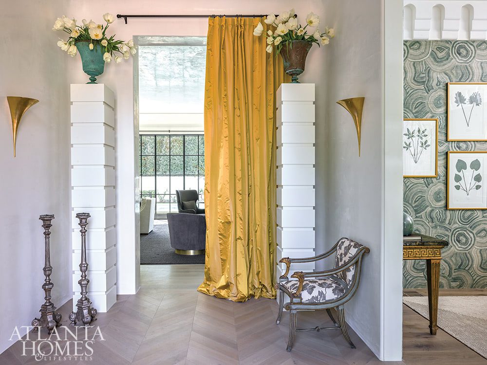 French accented foyer