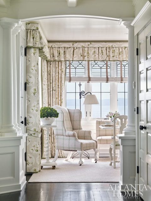 breakfast room with custom draperies
