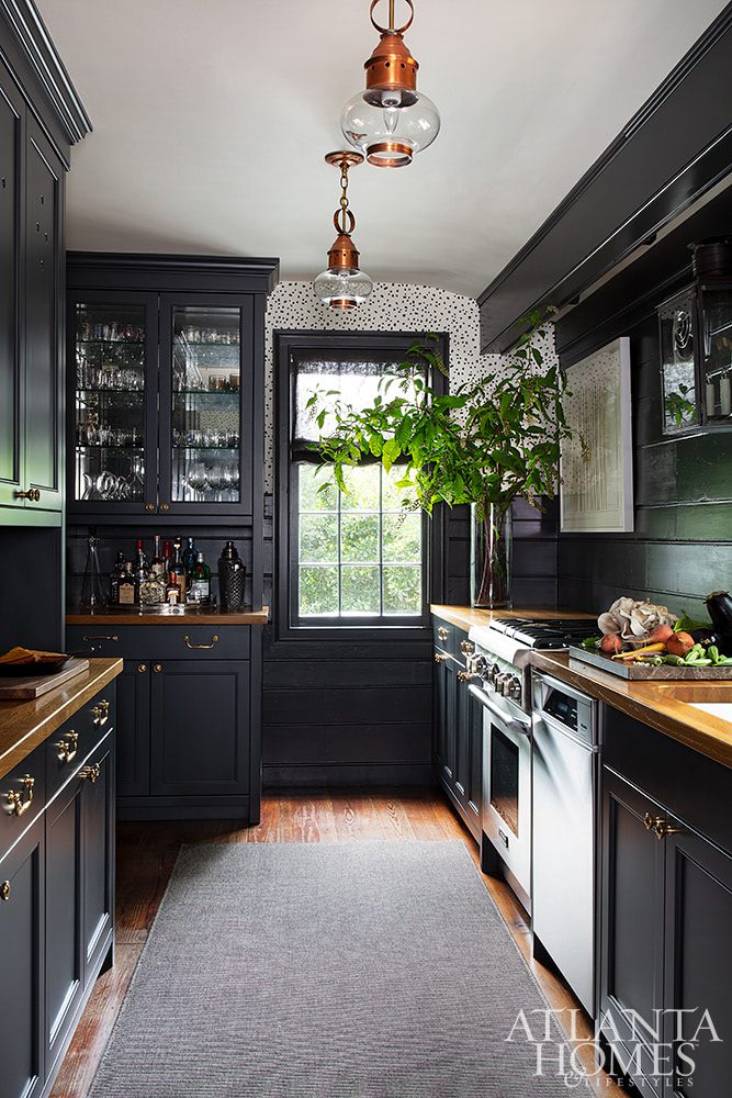 black cabinet kitchens