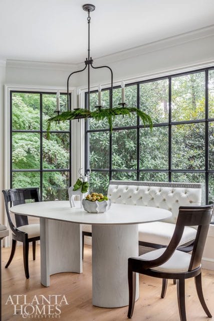banquette breakfast table